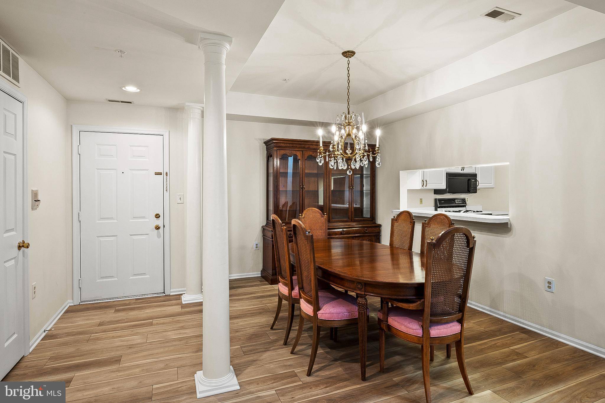Owings Mills, MD 21117,8723 GROFFS MILL DR #8723