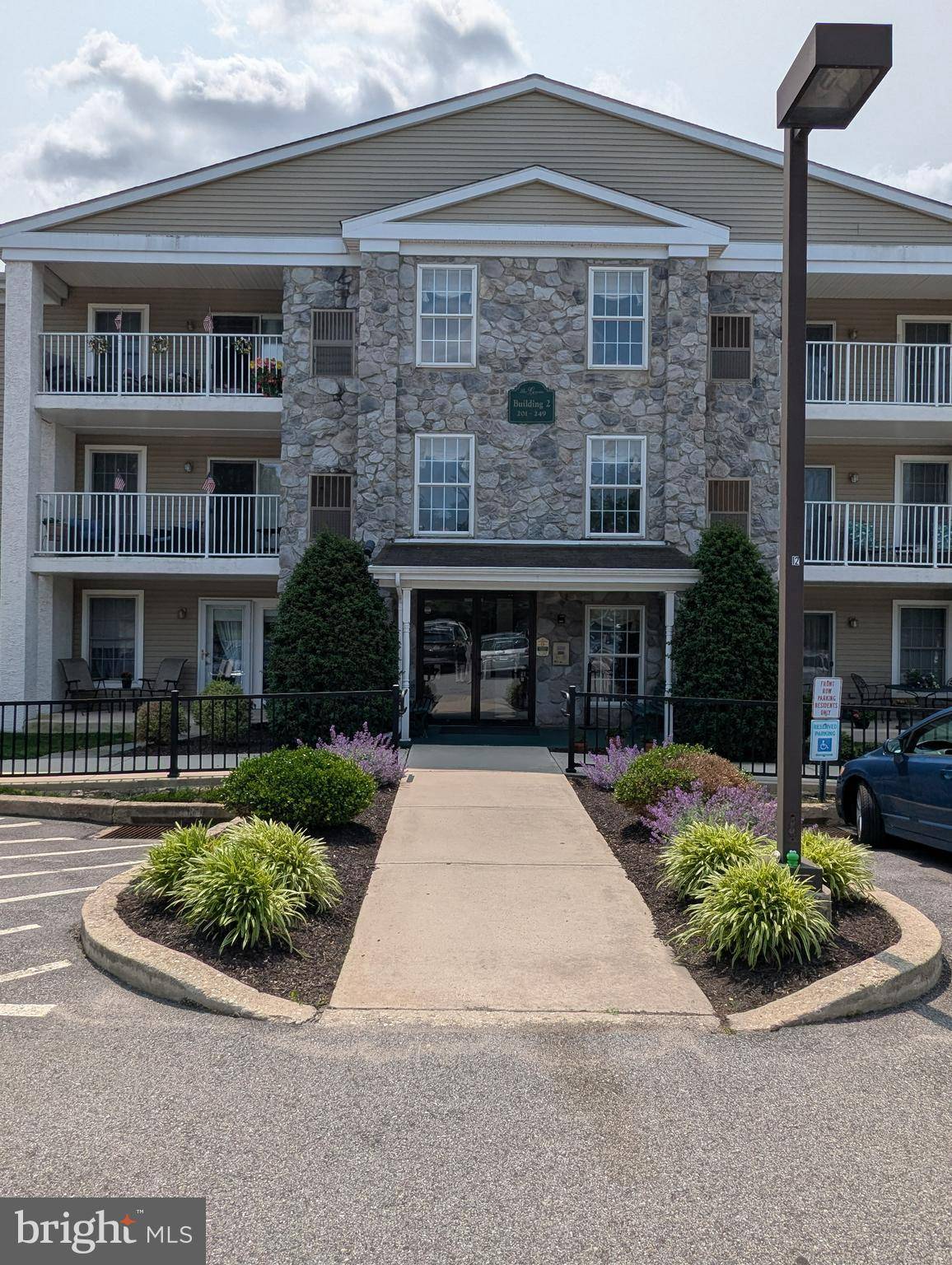 Jeffersonville, PA 19403,211 BRANDON #211