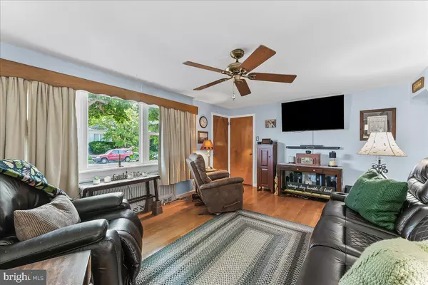 Ridley Park, PA 19078,210 HINKSON BLVD