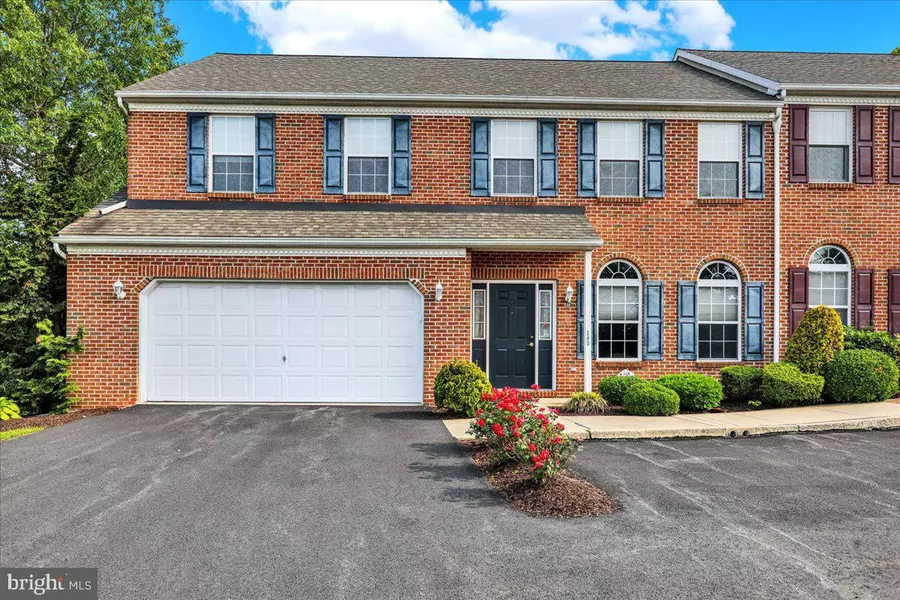 203 BARRINGTON DR, Reading, PA 19607