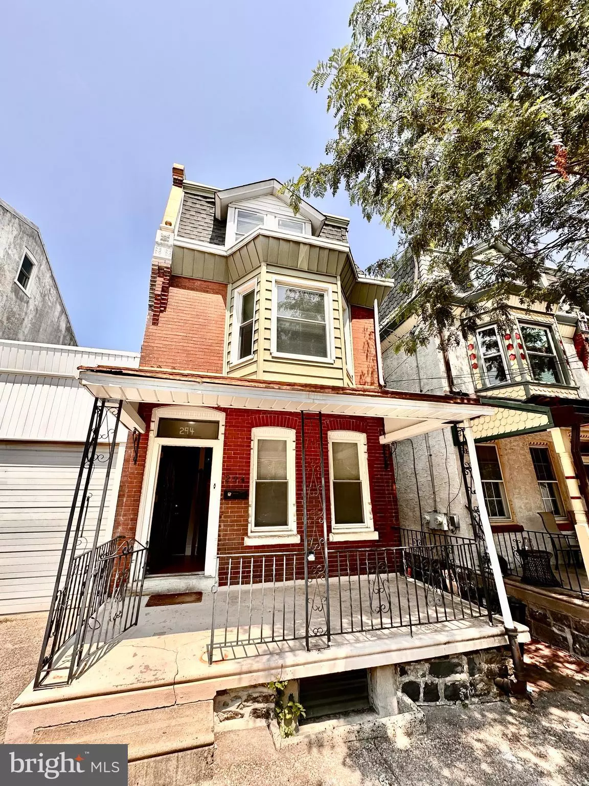 Philadelphia, PA 19127,294 HERMITAGE ST