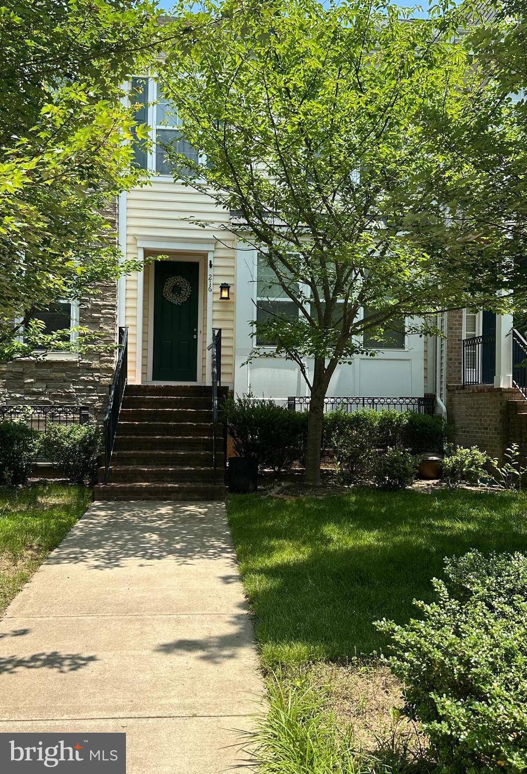 216 APRICOT ST, Stafford, VA 22554