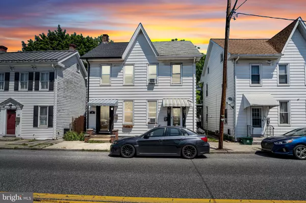 36 W SIMPSON ST,  Mechanicsburg,  PA 17055