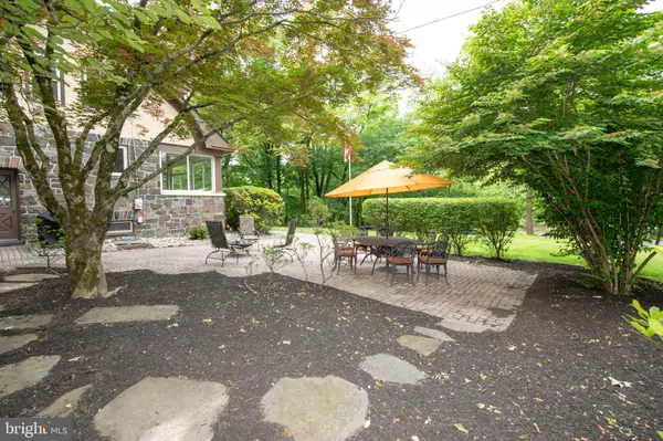 Newtown, PA 18940,998 PENNS PARK RD