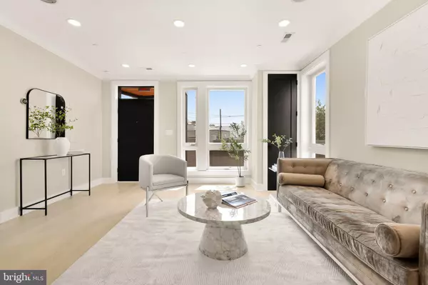 Washington, DC 20020,2305 NICHOLSON ST SE #305