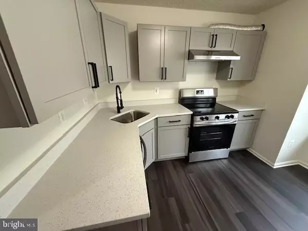 Upper Marlboro, MD 20774,124 AZALEA CT #27-5