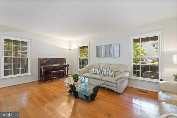North Potomac, MD 20878,11611 PLEASANT MEADOW