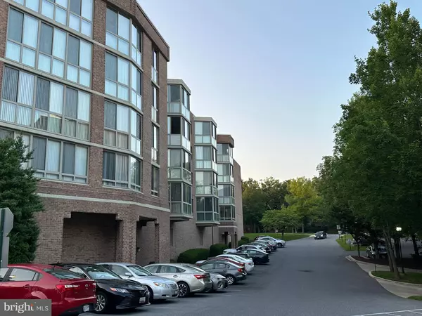 Silver Spring, MD 20906,2904 N LEISURE WORLD BLVD #211