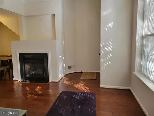 Centreville, VA 20121,14280-A WOVEN WILLOW LN #41