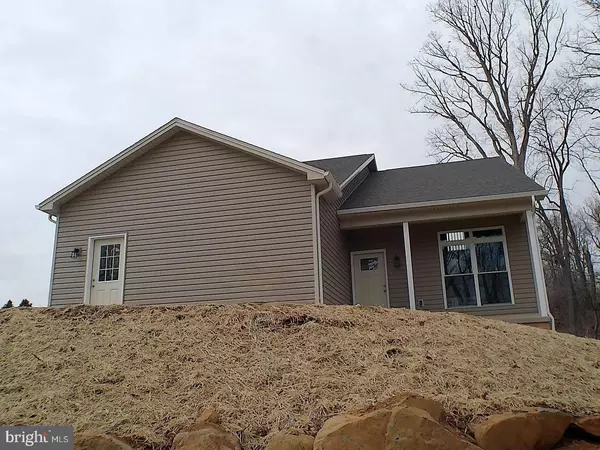 1735 QUARRY RD, Lebanon, PA 17046