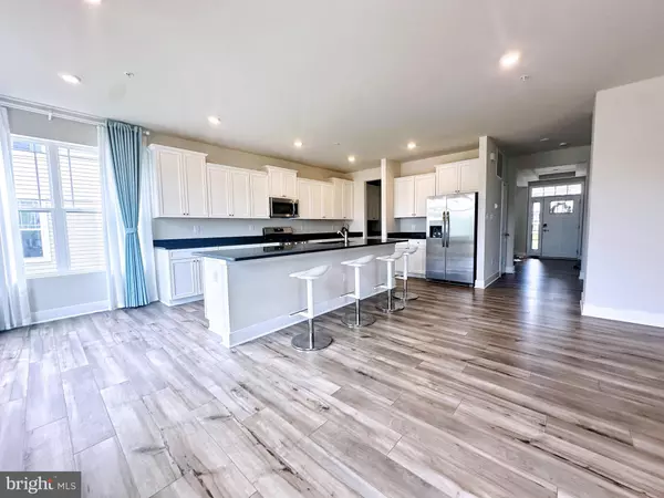White Plains, MD 20695,5172 NEWPORT CIR