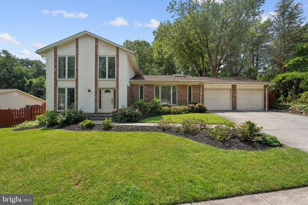 9207 BOIS AVE, Vienna, VA 22182