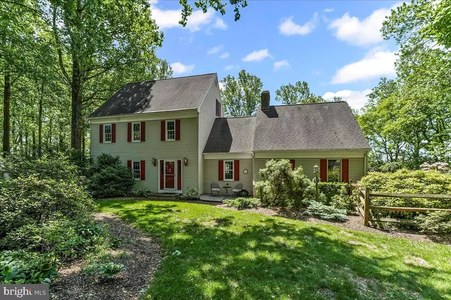 24 CHINKAPIN DR, Fleetwood, PA 19522