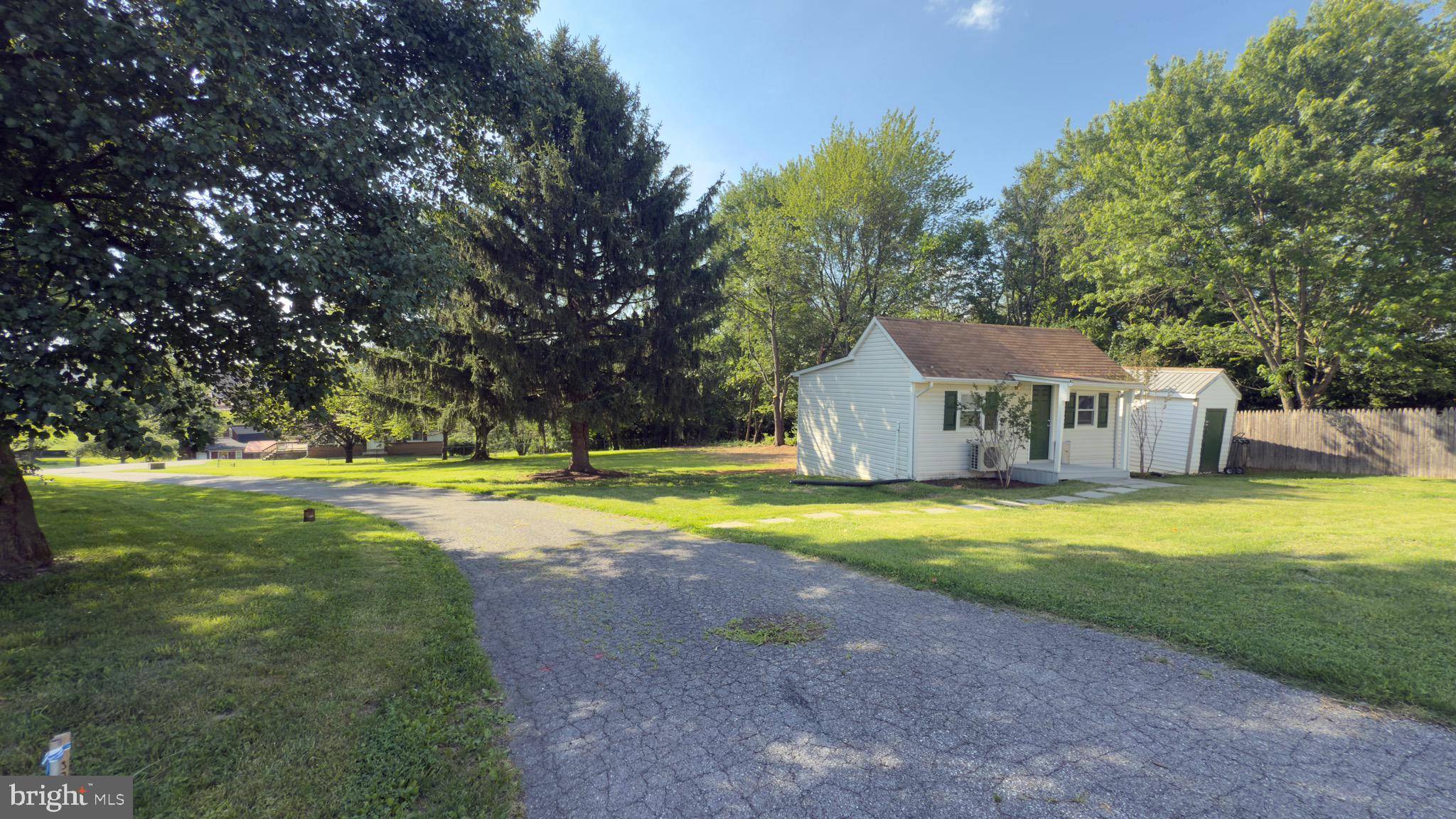22310 CLARKSBURG RD, Boyds, MD 20841