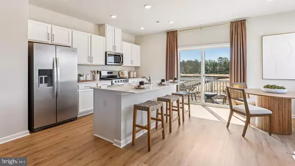 19 BAYBREEZE DR, Waretown, NJ 08758