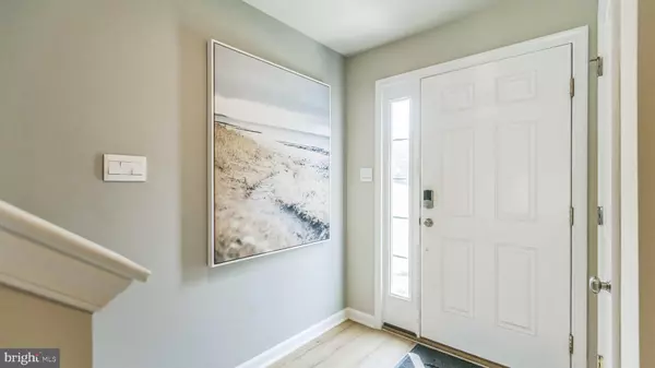 Waretown, NJ 08758,27 BAYBREEZE DR