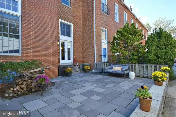 815 S SHARP ST, Baltimore, MD 21230
