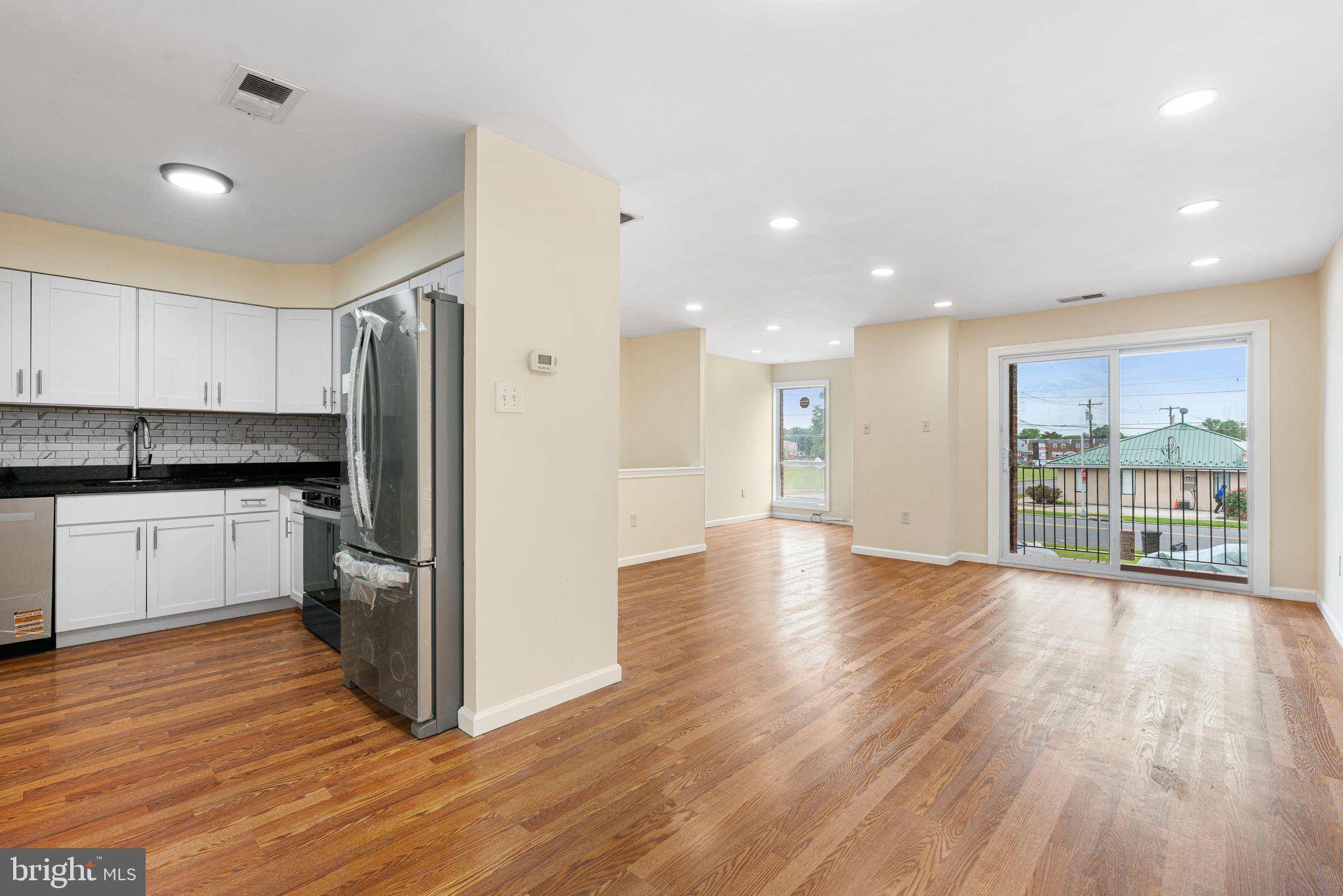 3281 RED LION RD #2, Philadelphia, PA 19114