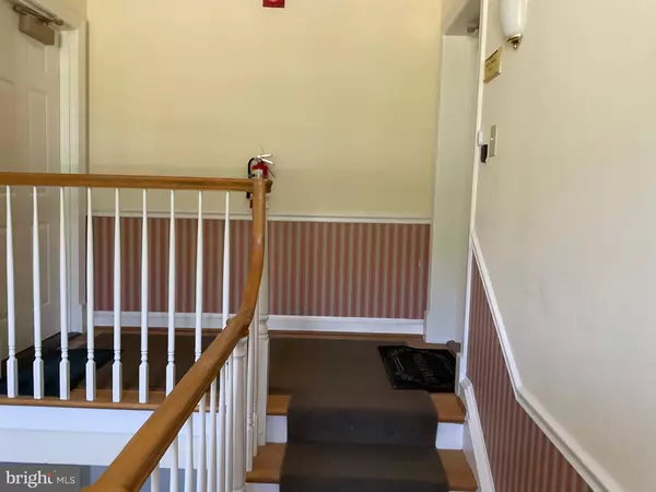 Fairfax, VA 22032,10505 BRADDOCK RD #4C