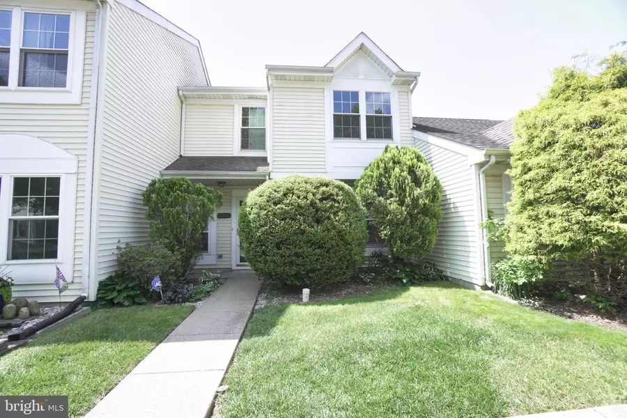 6006 ROLLING HILL DR, North Wales, PA 19454