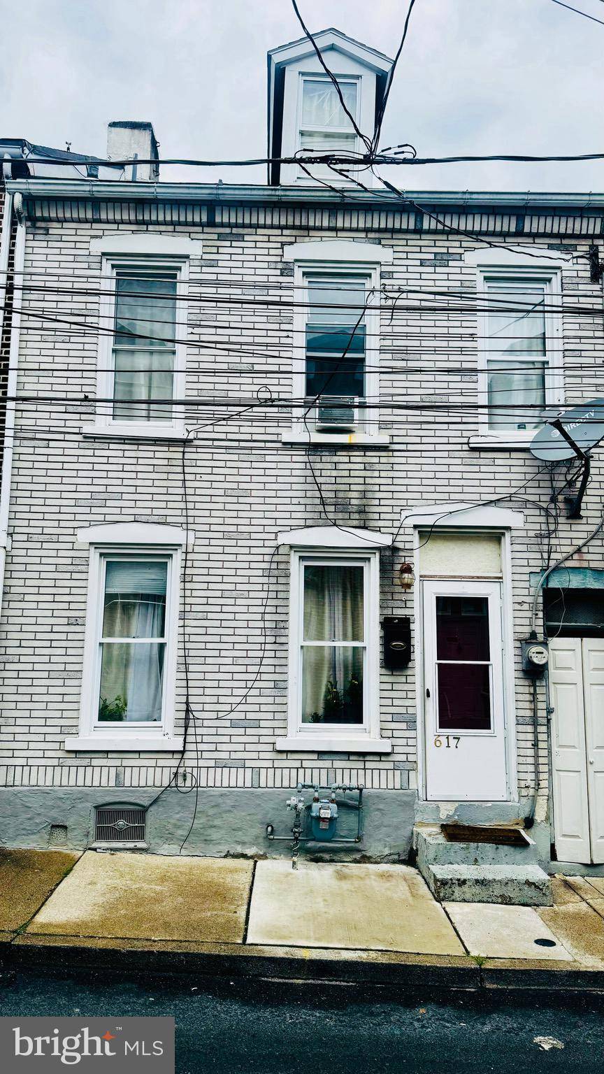 617 OAK ST, Allentown, PA 18102