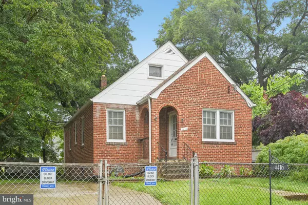 Brentwood, MD 20722,4416 39TH ST