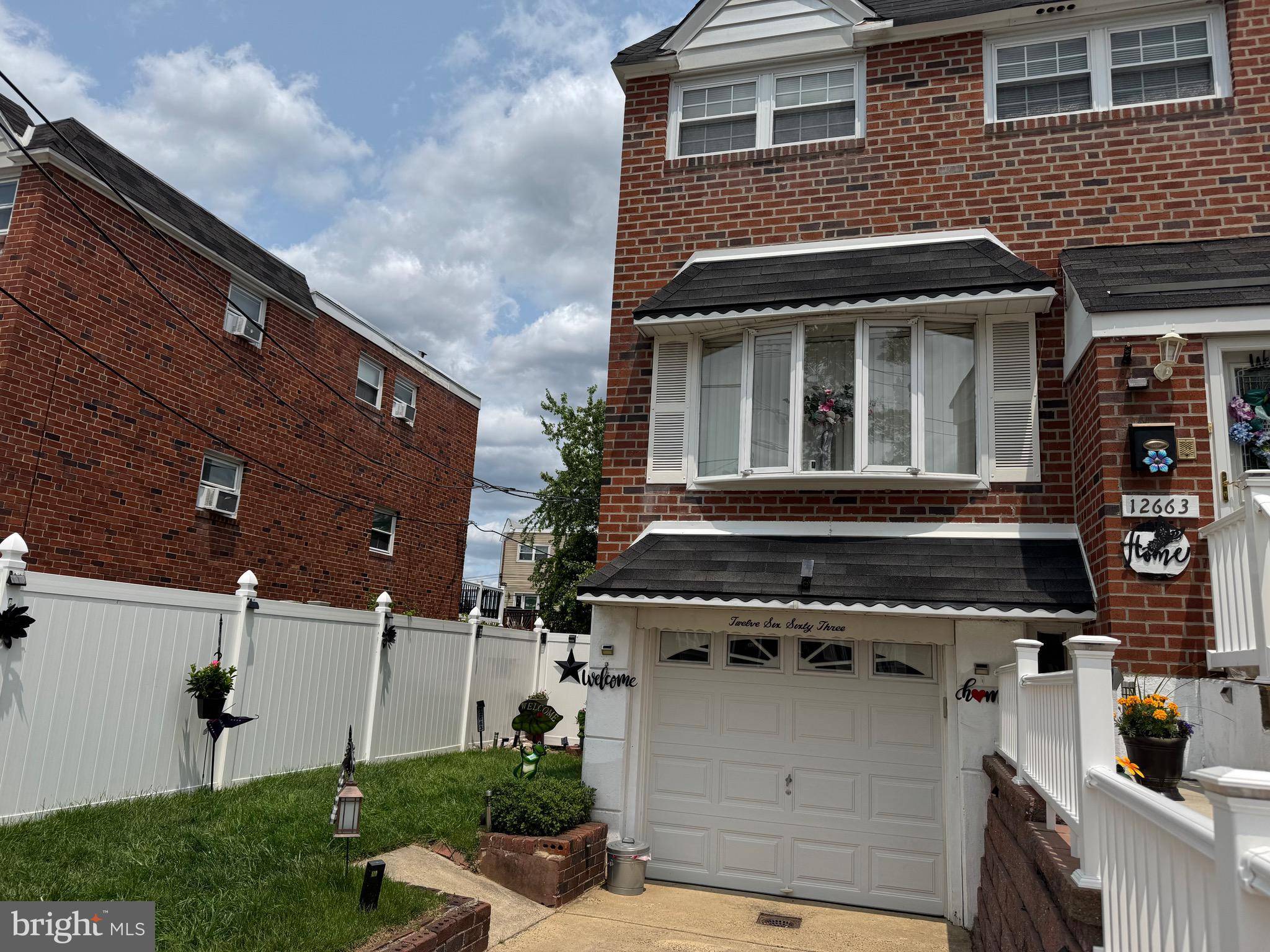 Philadelphia, PA 19154,12663 BISCAYNE DR