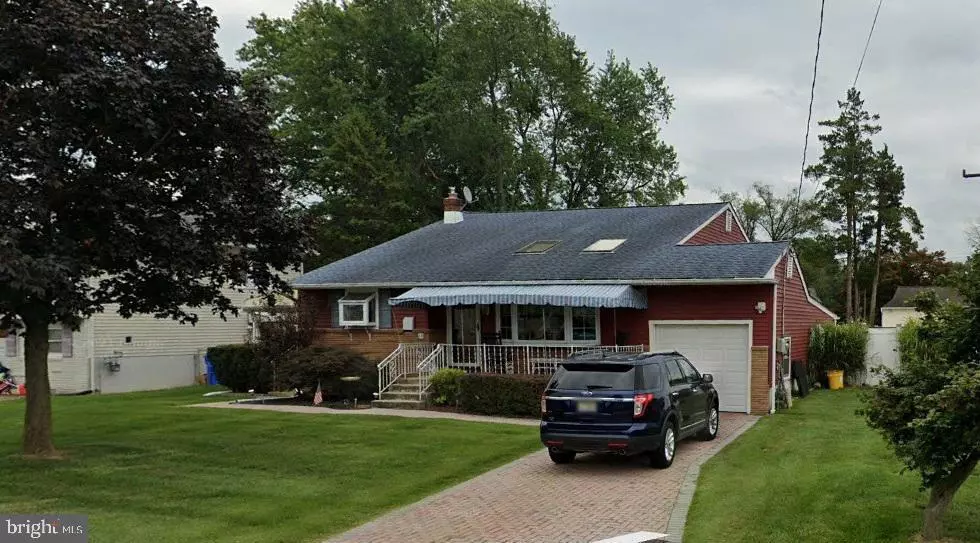16 LEXINGTON RD, Bordentown, NJ 08505