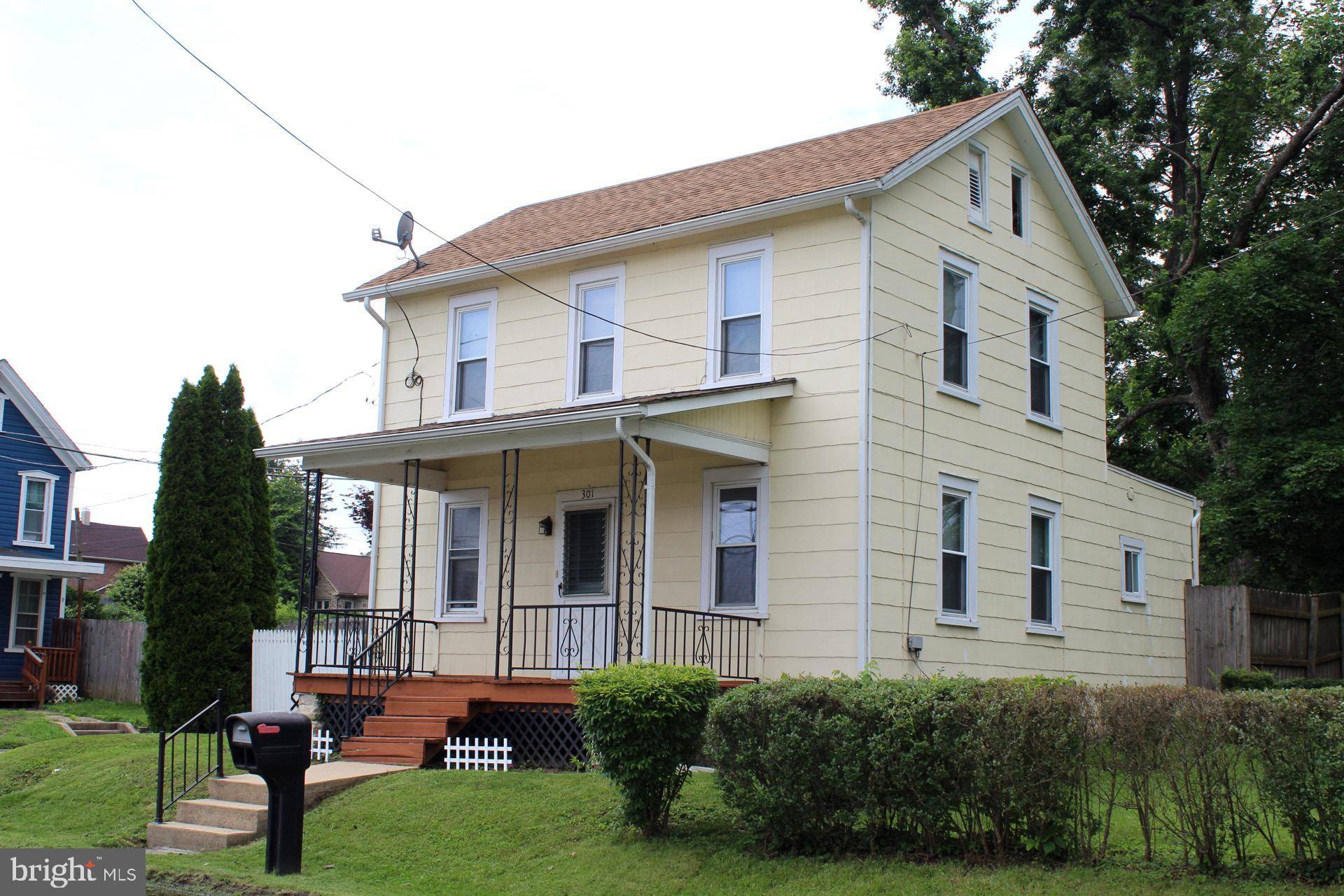 301 E 3RD ST, Avondale, PA 19311