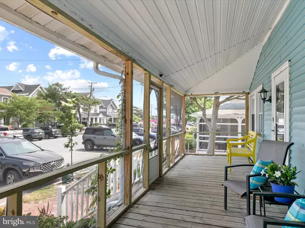 Rehoboth Beach, DE 19971,18 DELAWARE AVE