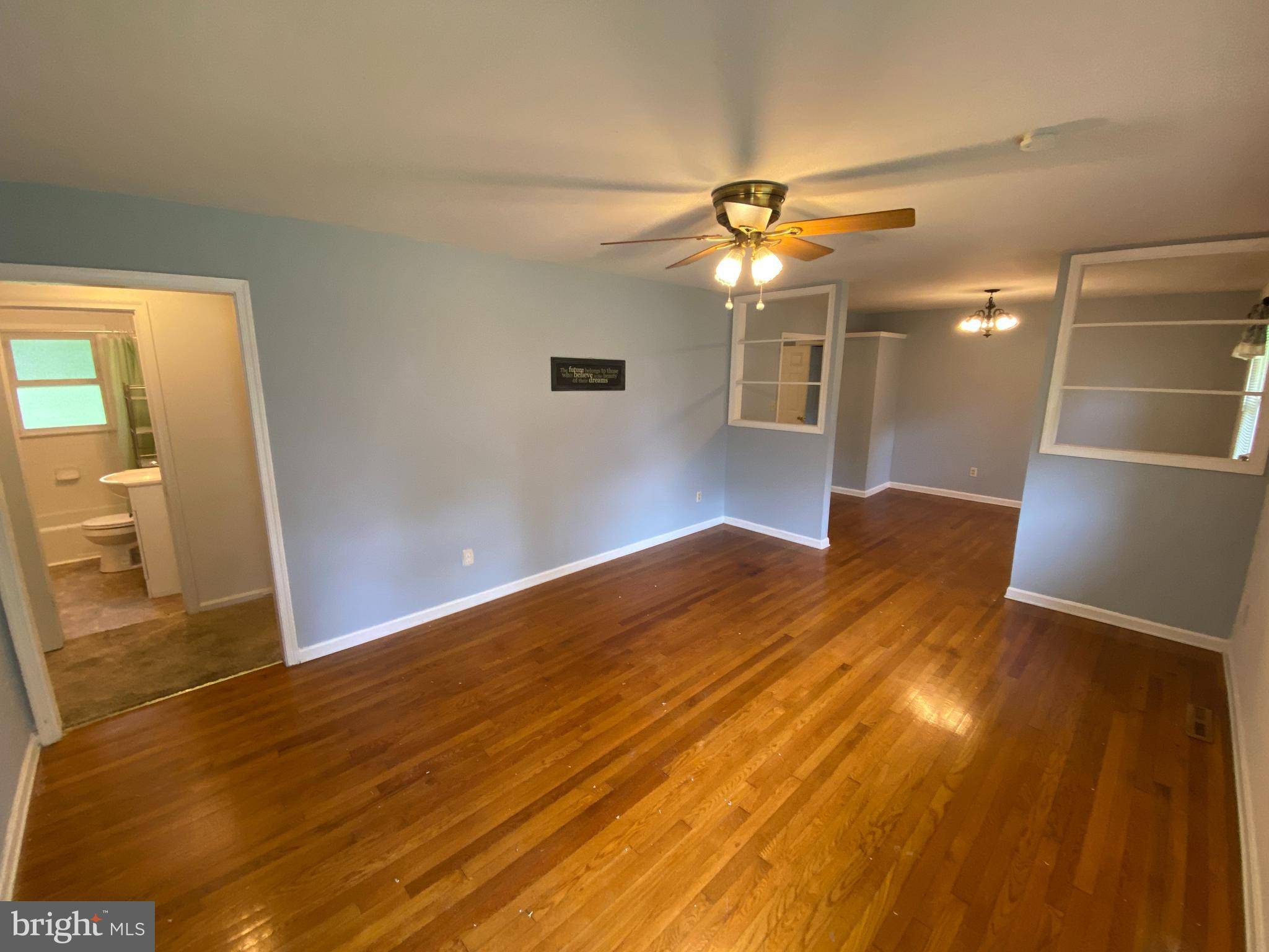 Fredericksburg, VA 22405,802 PAYTON DR