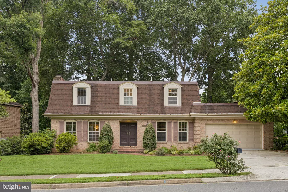 Arlington, VA 22207,4033 41ST ST N