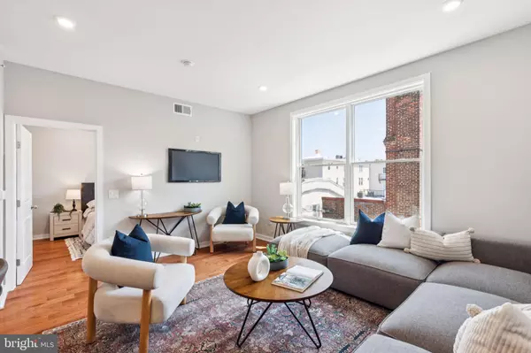 Narberth, PA 19072,203 HAVERFORD AVE #302