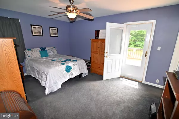 Huntingtown, MD 20639,5410 SOLOMONS ISLAND RD