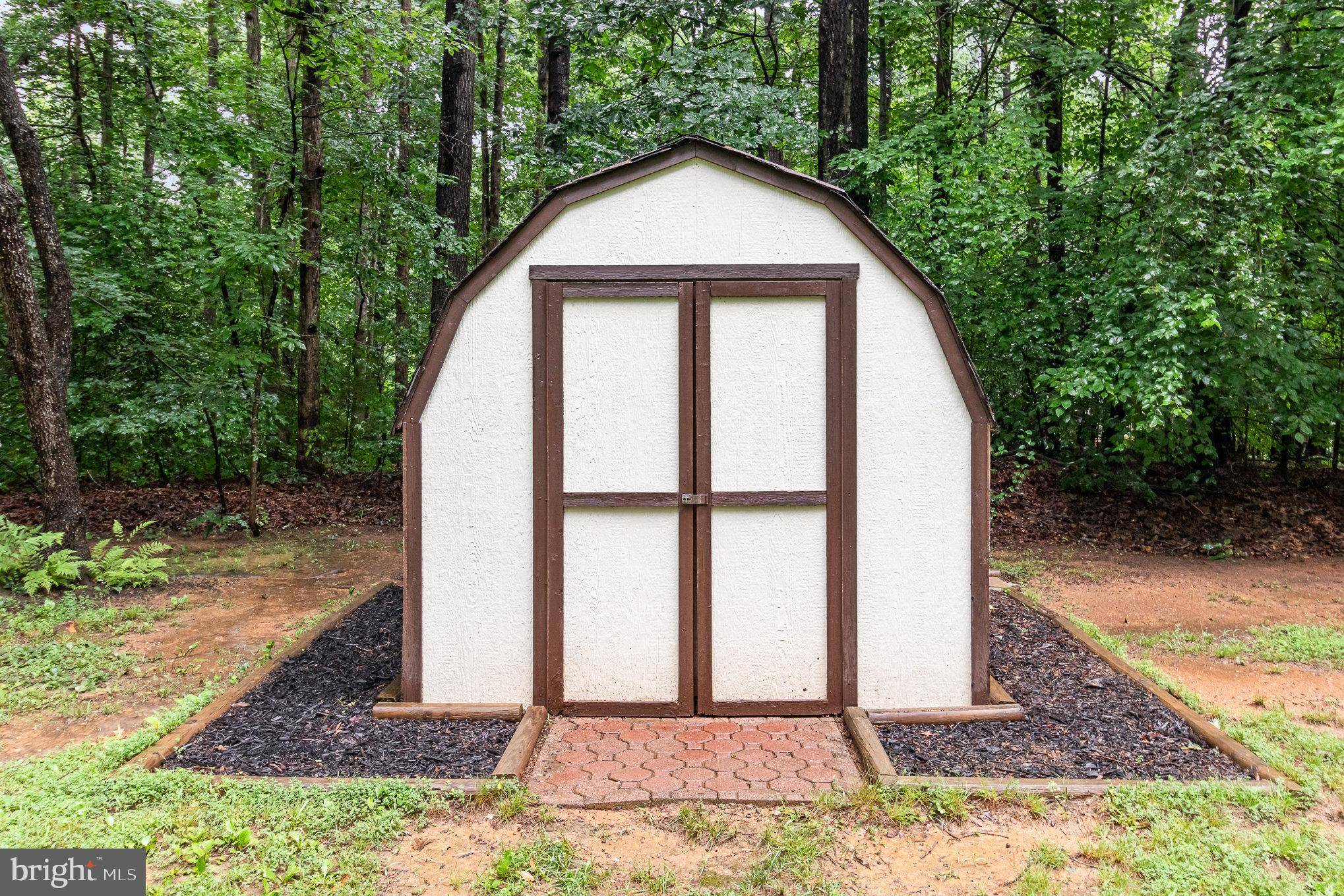 Ruther Glen, VA 22546,1008 SWAN LN