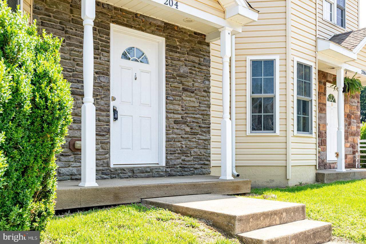 Elkton, VA 22827,204 WILLOW OAKS DR