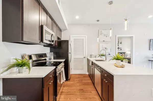 Narberth, PA 19072,203 HAVERFORD AVE #207