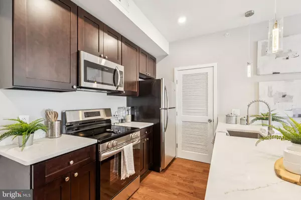 Narberth, PA 19072,203 HAVERFORD AVE #207