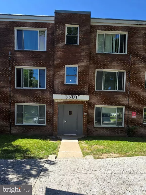 5601 NANNIE HELEN BURROUGHS AVE NE #104, Washington, DC 20019