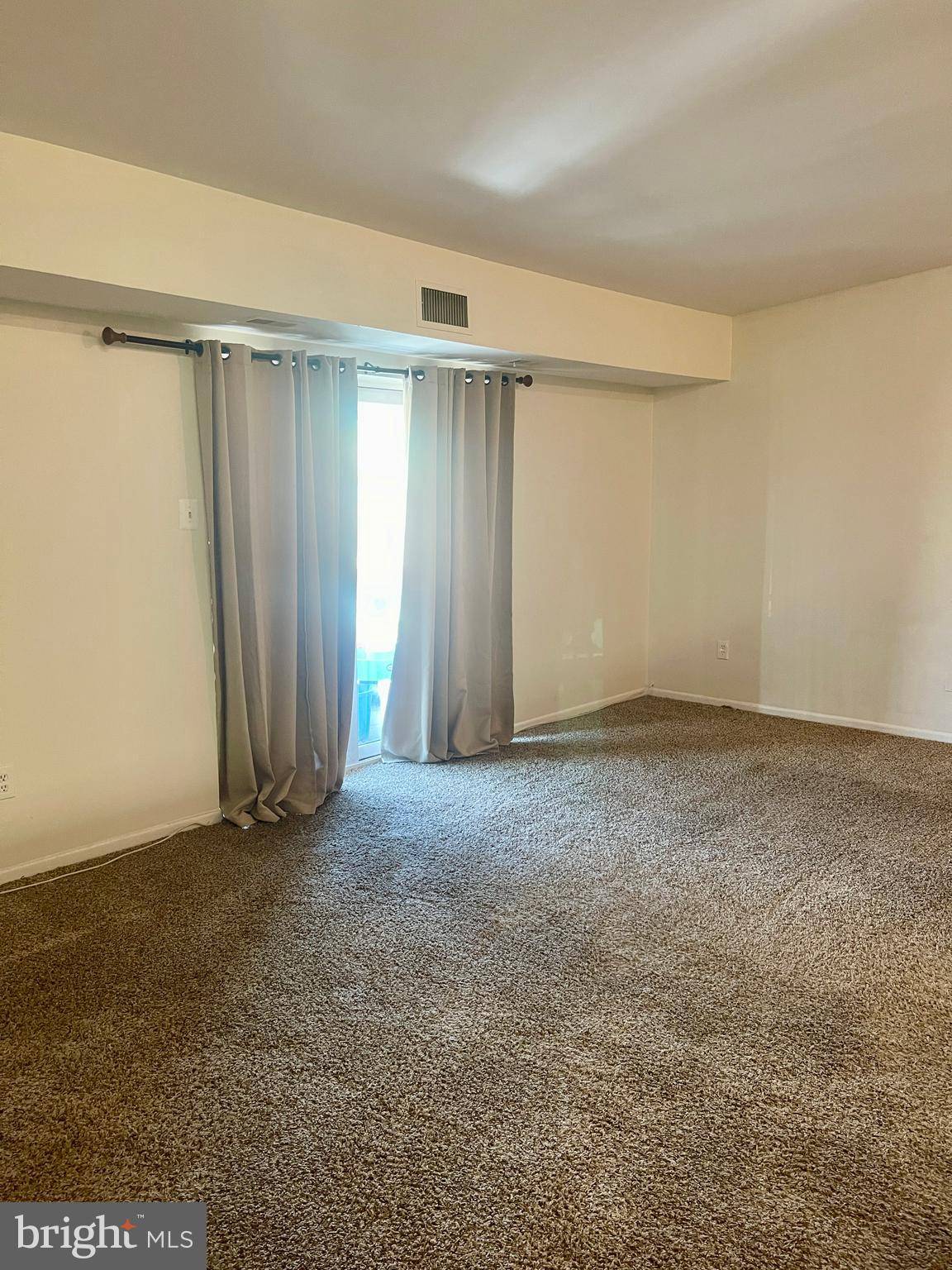 Philadelphia, PA 19114,60201 DELAIRE LANDING RD #201