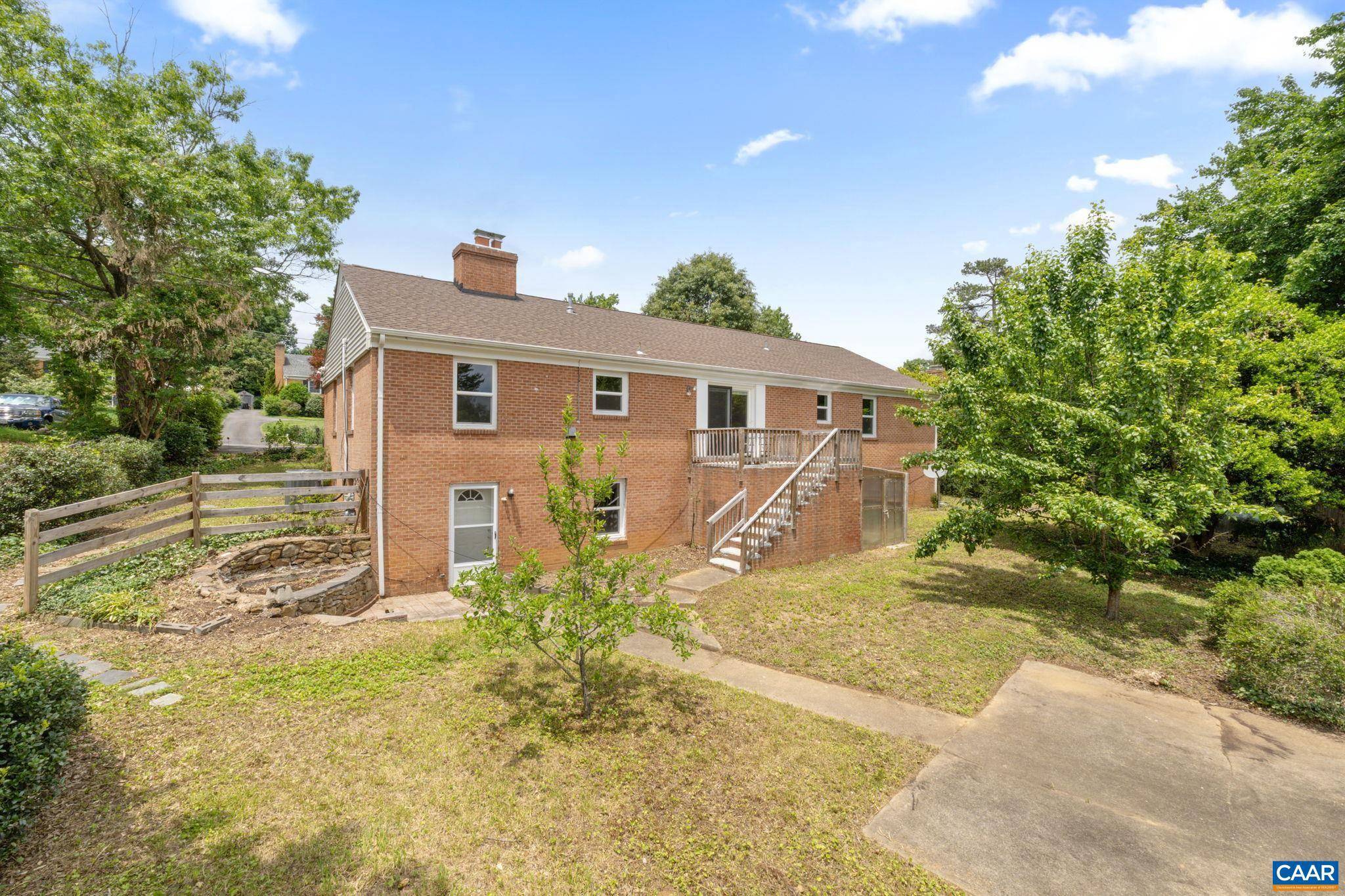 Charlottesville, VA 22901,104 CHAUCER RD