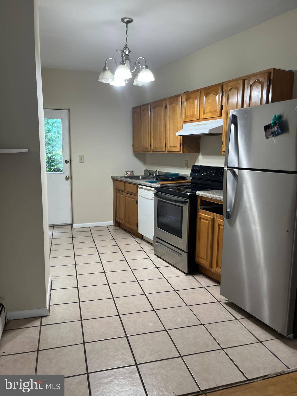Conshohocken, PA 19428,202 E ELM ST