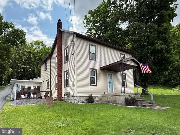 12 HILLSIDE RD, Danville, PA 17821