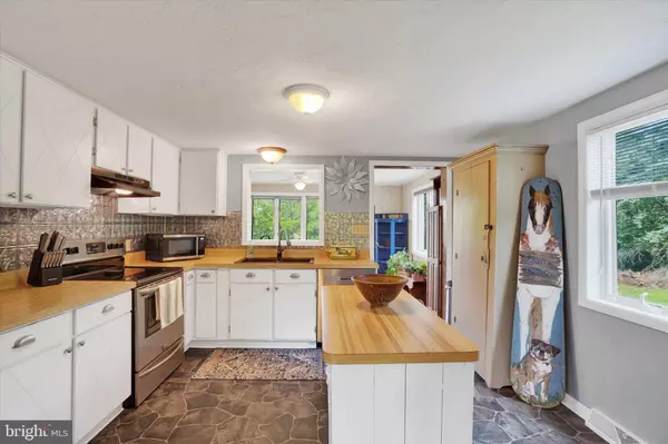 Loganville, PA 17342,222 SEVEN SPRINGS LN