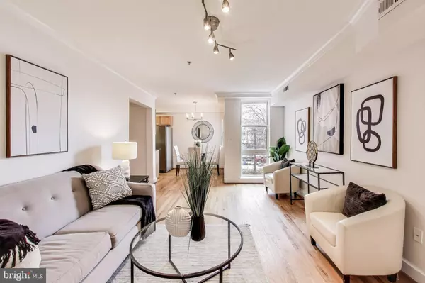 Washington, DC 20002,2615 4TH ST NE #202