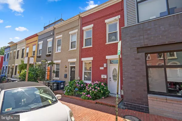 219 PARKER ST NE, Washington, DC 20002