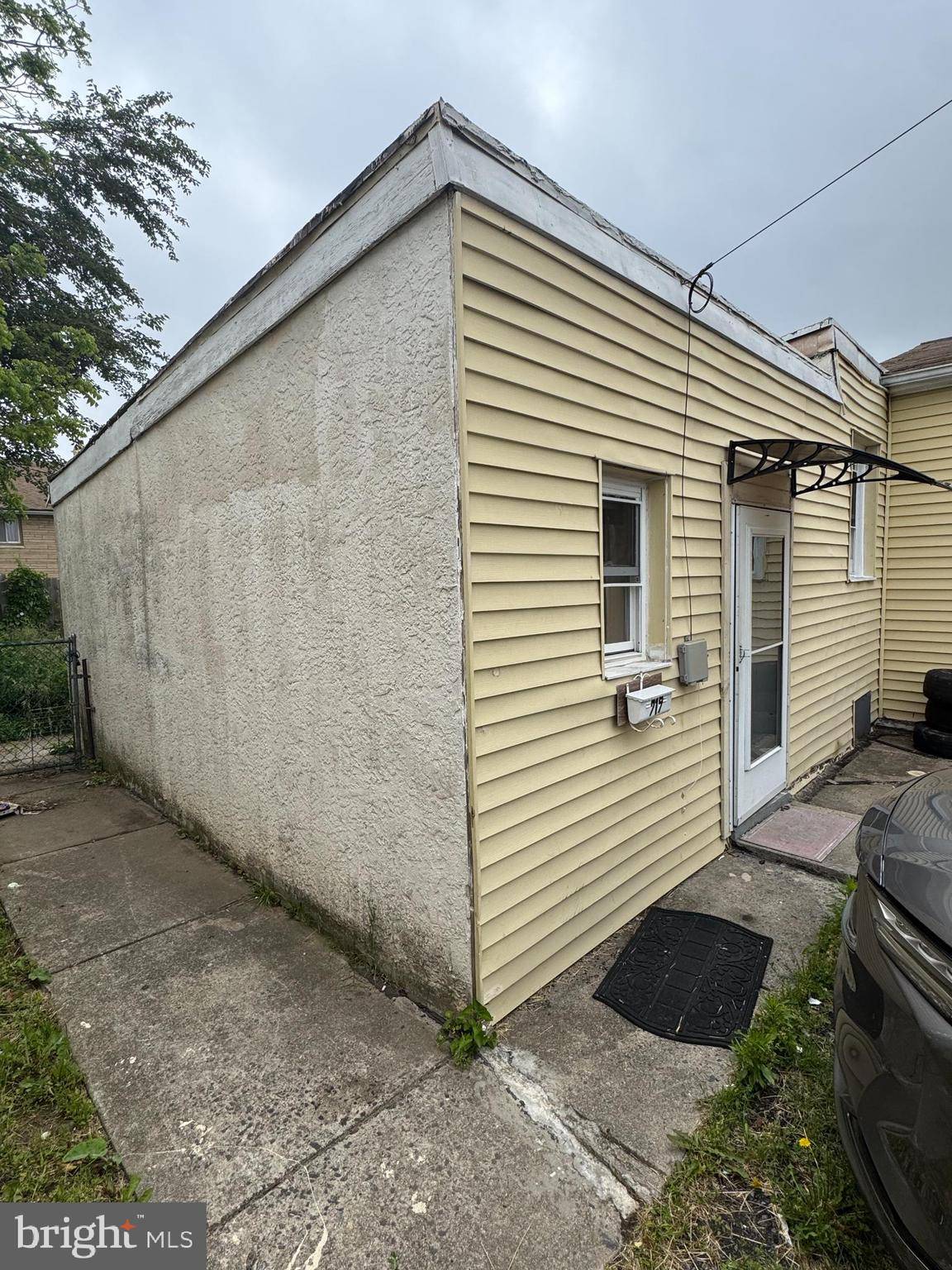 Chester, PA 19013,719 MILL ST