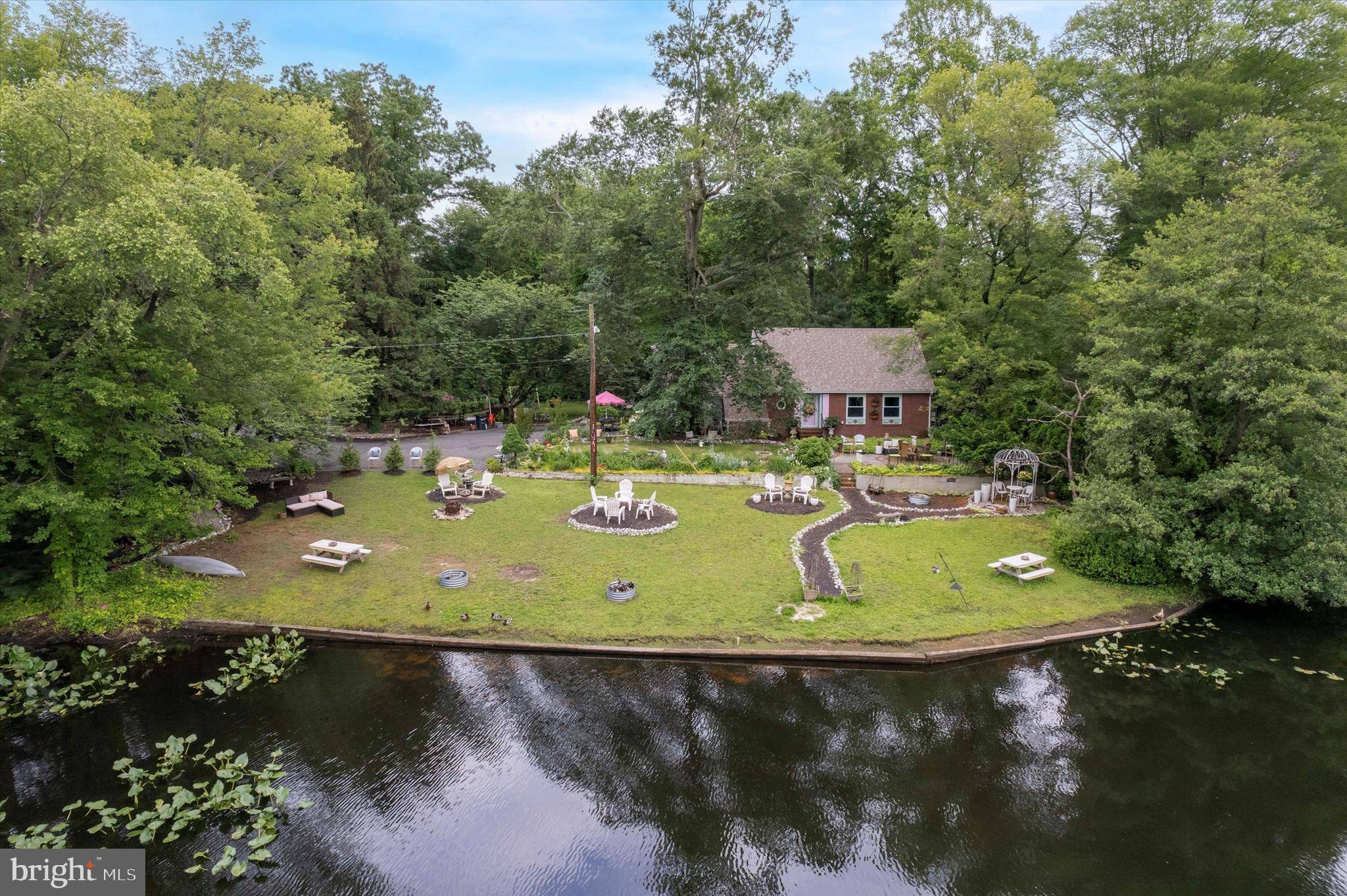 Burlington, NJ 08016,2031 SYLVAN PARK RD