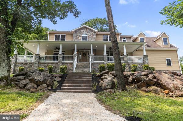 3137 LAUGHEAD LN, Garnet Valley, PA 19060