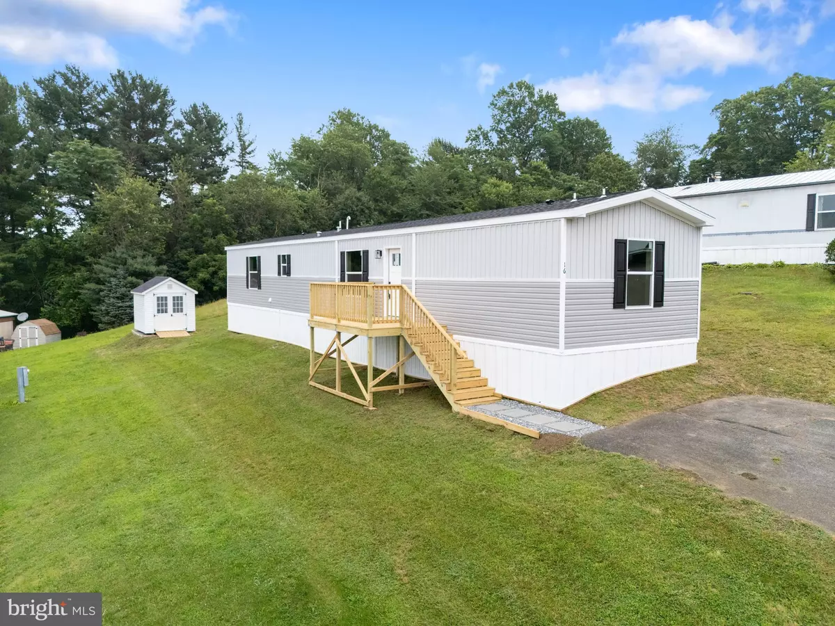 York, PA 17406,16 PINE ST